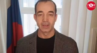 Дмитрий Певцов поздравил россиян с Международным днем театра