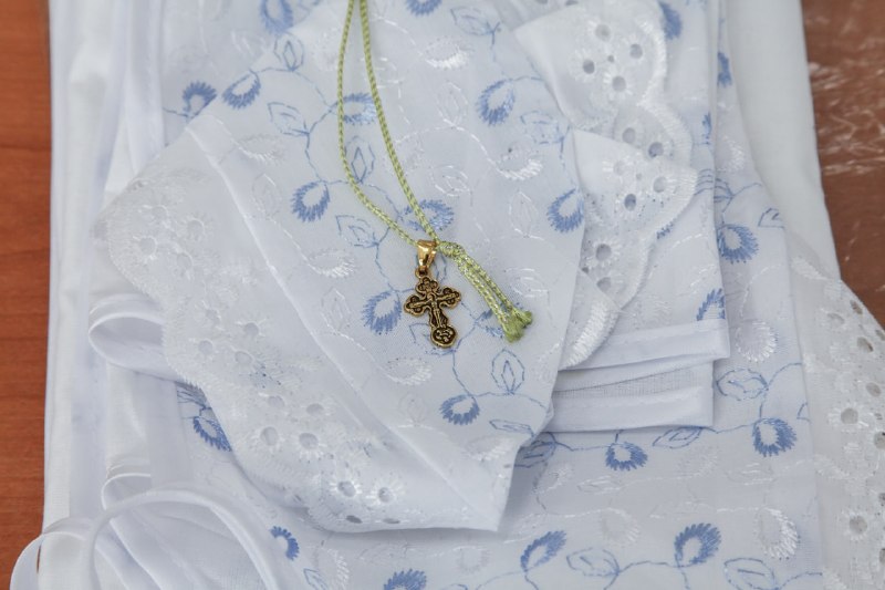 В Нягани будущим мамам выдадут крестильные наборы