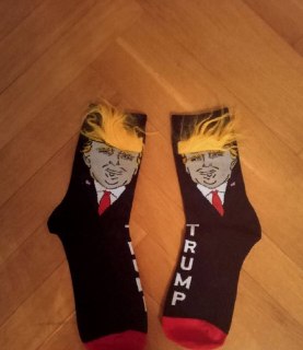 Конгрессмены США подарили депутатам ГД носки с Трампом