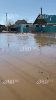 Потоп в Иркутской области: десятки домов затоплены, режим ЧС не введен