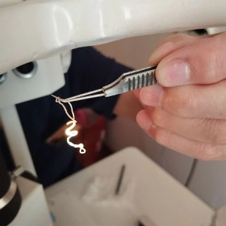 Из глаза пациента в Чебоксарах извлекли червя длиной 20 см, занесенного комаром