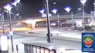 В Казани Lexus после погони врезался в ограждение: трое погибли