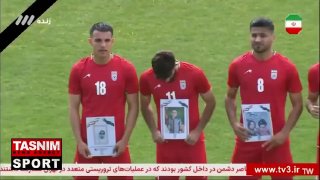 Футболисты Ирана вышли на поле с фотографиями погибших детей перед матчем