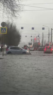 Волгоград затапливает в первый день апреля