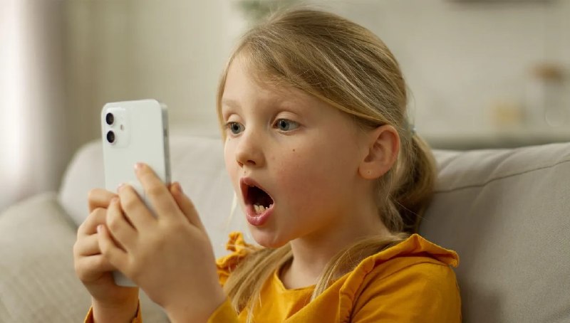 Мошенники научились разводить детей через электронные дневники