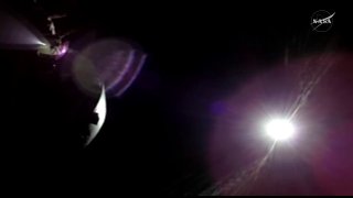 Корабль «Орион» пролетает за Луной: новое видео