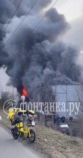 Мужчина пострадал при пожаре на Кушелевской дороге