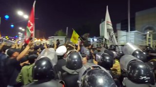 Атака на консульство Кувейта в Ираке: толпа мстит за ракетный удар