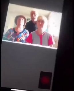 Ролик о циничном обмане от украинского колл-центра