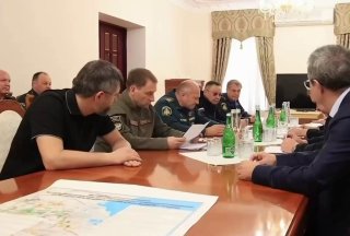 Вице-премьер Куренков оценил ситуацию с подтоплениями в Дагестане с воздуха