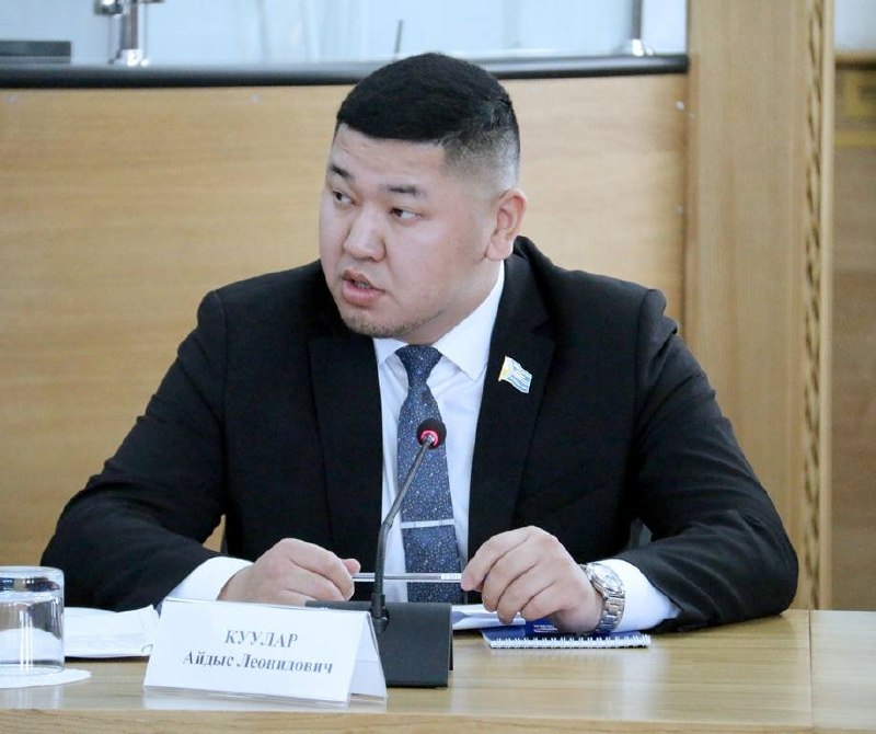 В Туве задержали председателя комитета Верховного Хурала по аграрной политике