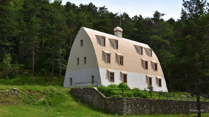 Авторство Гауди подтверждено за еще одним зданием в Каталонии