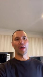 Сбой матрицы в рилсах стал вирусным трендом