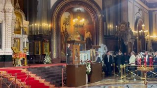 Президент России на пасхальной службе в храме Христа Спасителя