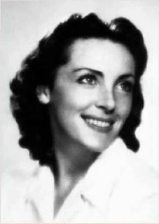 Поэма о России от Лариссы Андерсен в литературном салоне