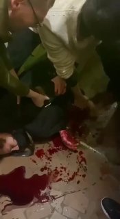 Мужчина в ТЦК вскрыл себе вены в знак протеста