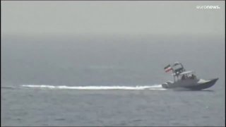 Иранские катера сопроводили американские эсминцы в Ормузском проливе