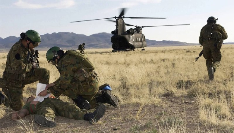 Время — главный враг раненого: почему сокращение времени помощи до 10 минут решает исход боя