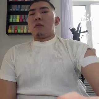 Боец СВО из Бурятии после ранения стал мастером маникюра