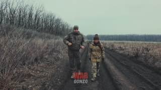 Раненый боец 61-й бригады морской пехоты вернулся на полигон для обучения новичков