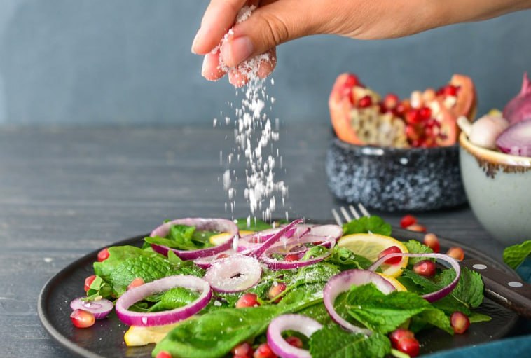 Врачи предупредили о вреде чрезмерного потребления соли