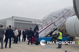 Лавров прилетел в Пекин для переговоров с китайским коллегой