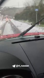 Мощный град в Сочи: дороги покрылись льдом, движение остановлено