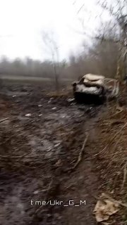 Поражение пикапа украинских боевиков FPV-дронами на Славянском направлении