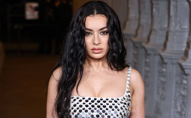 Charli xcx вызвала слухи о новом проекте