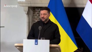 Переводчик Зеленского забыл выключить микрофон