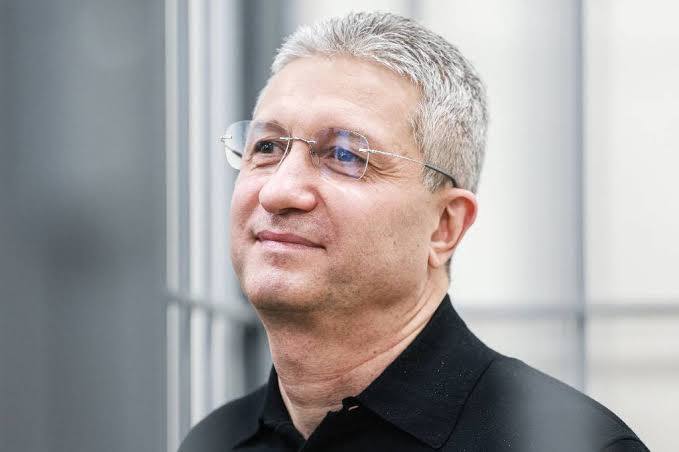 Тимуру Иванову продлили арест по делу о взятках и оружии