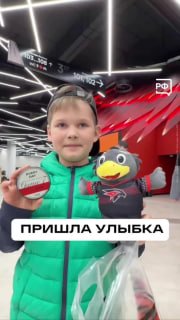 В Омске хоккеисты «Авангарда» исполнили мечту юного болельщика