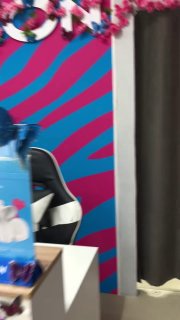 Сотрудница ПВЗ показала милых пушистых коллег-бездельников в ТикТоке