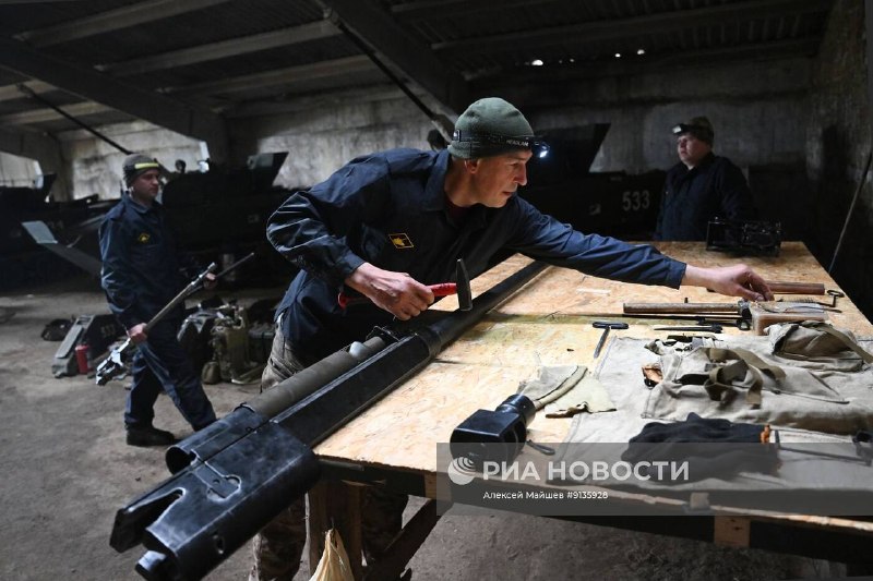 Техническое обслуживание БМД-2 полком ВДВ на Запорожском направлении