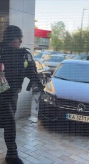 Неизвестный устроил стрельбу в Киеве