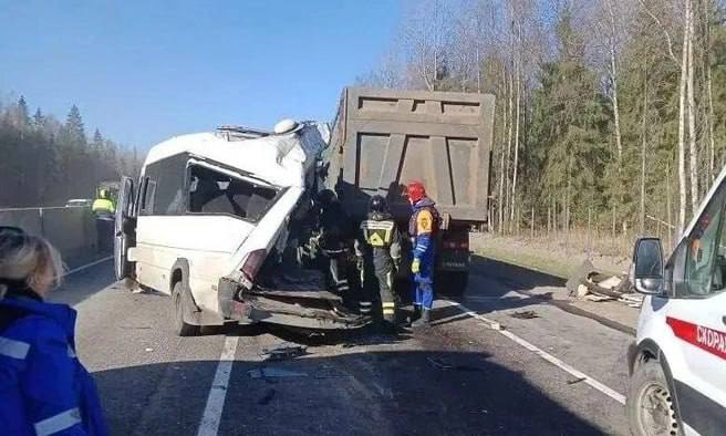 9 человек пострадали в крупном ДТП в Тосненском районе Ленобласти