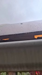 В Туапсе выпал «нефтяной дождь»