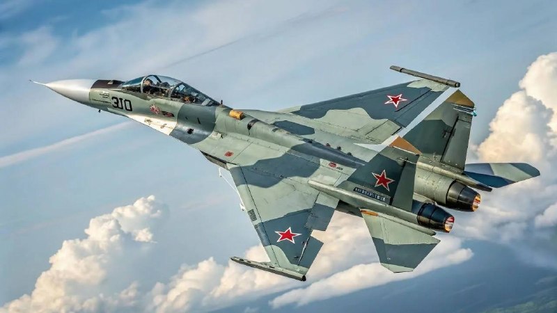 В небе над Луганской областью произошел воздушный бой истребителей ВКС РФ с украинскими самолетами