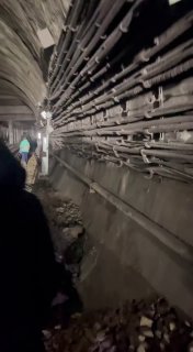 Эвакуация пассажиров из метро из-за возгорания кабеля