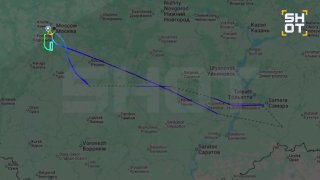 Самолет Azur Air экстренно сел во Внуково из-за треснувшего лобового стекла