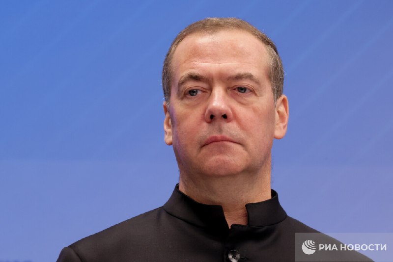 Медведев: США не впрягутся за Европу в случае конфликта с Россией