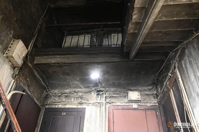 Администрация Петроградского района пообещала разобраться с домом на улице Кропоткина после серии пожаров