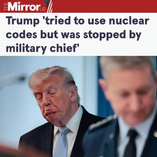 Трампу якобы препятствовали в получении доступа к ядерным кодам и обсуждению операции в Иране