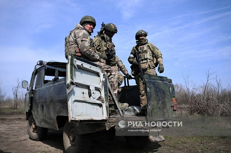 Бойцы 98-й дивизии ВДВ проводят занятия по боевой подготовке в Запорожской области