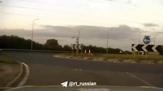 Британец под наркотиками устроил гонки с полицией, что привело к аварии с переворотом BMW