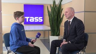 Глава Рособрнадзора предложил отменить домашние задания из-за развития ИИ