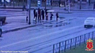 Десятилетний школьник попал под колеса «Лады» в Санкт-Петербурге