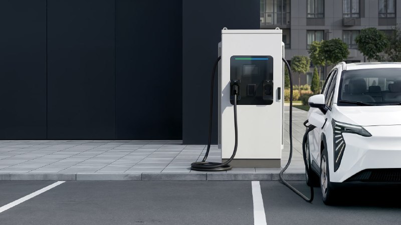 Яндекс Электро предлагает владельцам парковок установку зарядных станций с выплатами