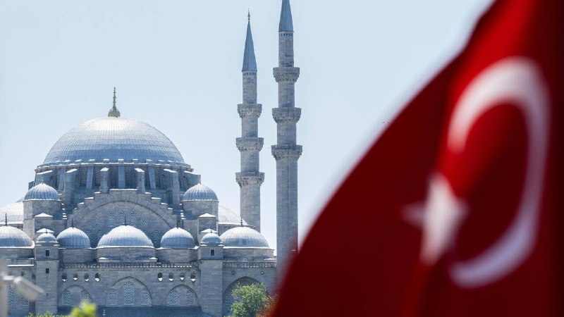 Пошлина за турецкий ВНЖ подорожала для россиян почти в 15 раз