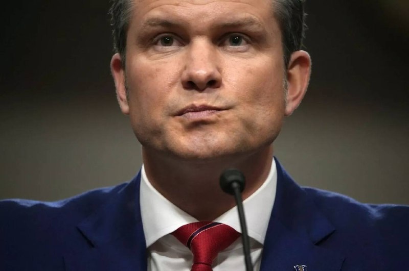 Конгрессмен и министр обороны США вступили в спор о ситуации с Ираном и Ормузским проливом